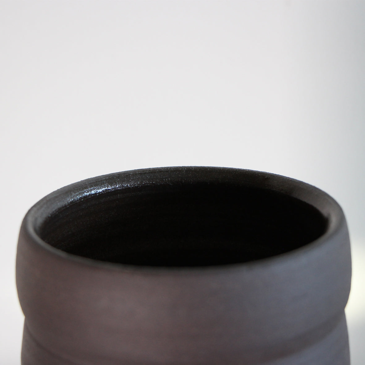 pottery vase| Pitter-patter